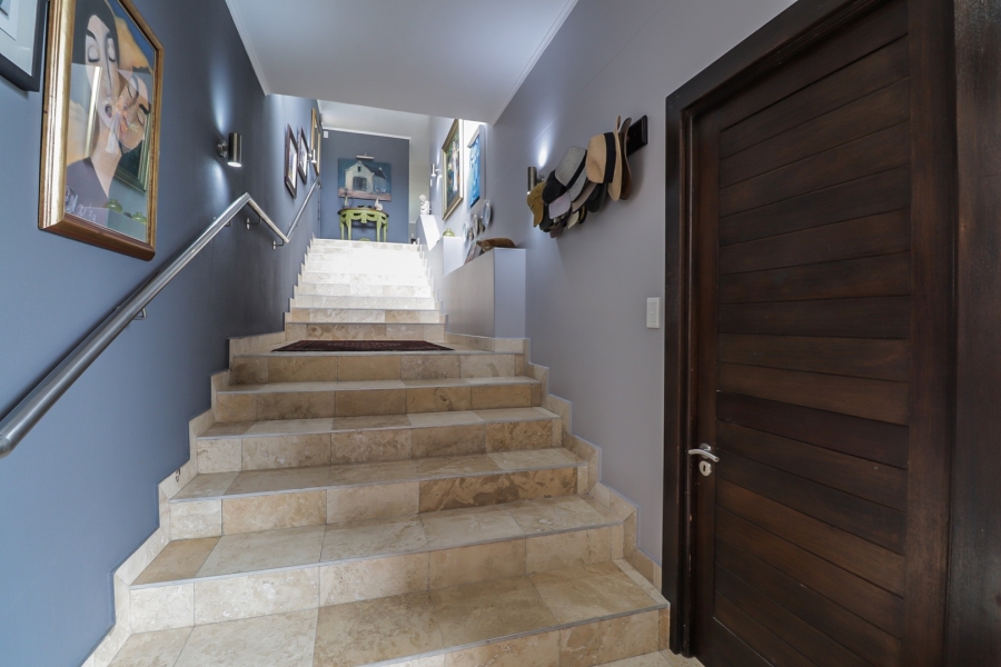 5 Bedroom Property for Sale in Oubaai Western Cape